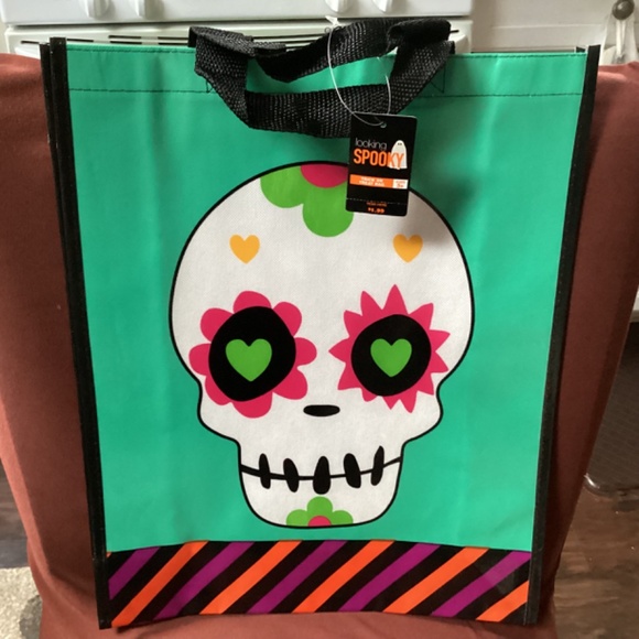 Halloween Trick or Treat Bags Bundle 5 Bags New with tag 13” x 15.5” x 4” - Picture 8 of 12